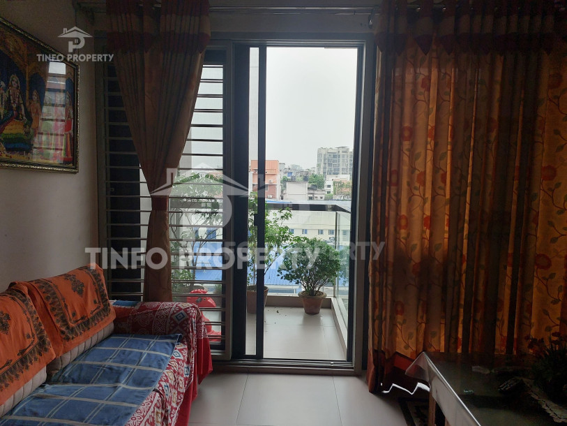2500 sft Flat Rent with Parking at Dhanmondi-3