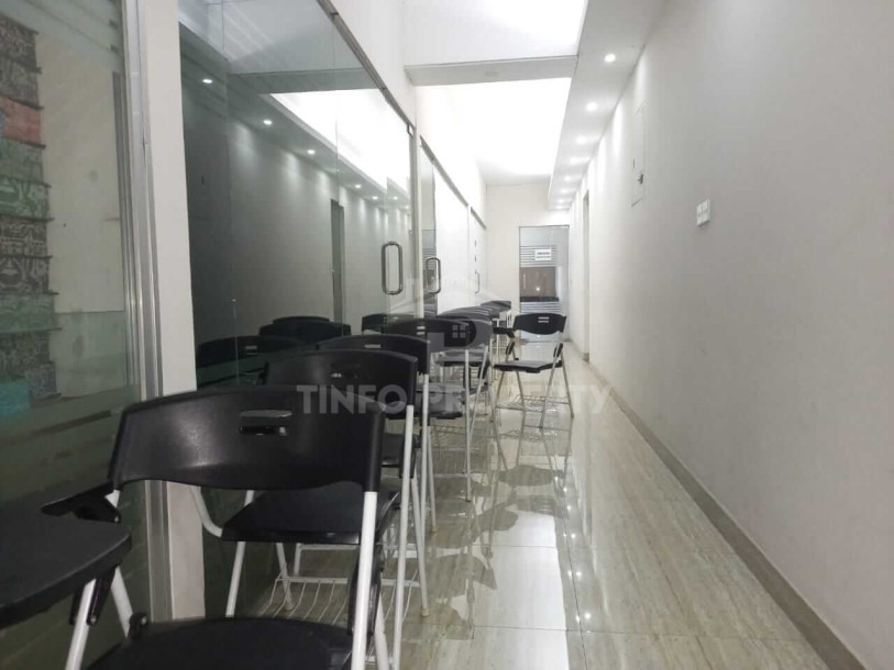 Commercial Space is up for Rent in Banani-6