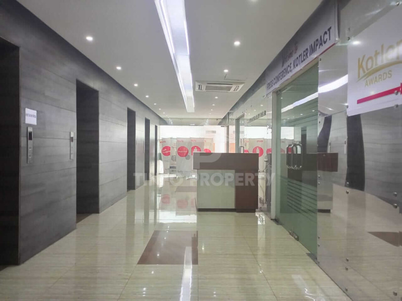 Commercial Space is up for Rent in Banani-4