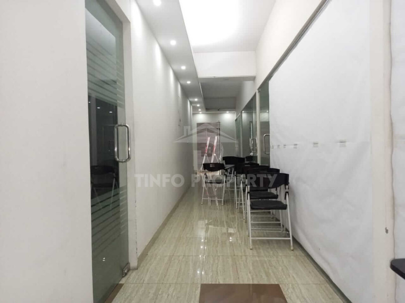 Commercial Space is up for Rent in Banani-7