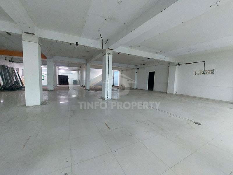 6000 sq ft Commercial Space is up for Rent in Banani-5