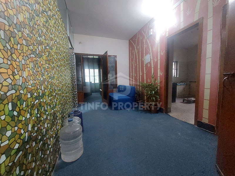 2500 Sq Ft Commercial Space in Banani is up for Rent-7