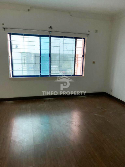 Office Space For Rent At A Prime Location Of Dhanmondi
